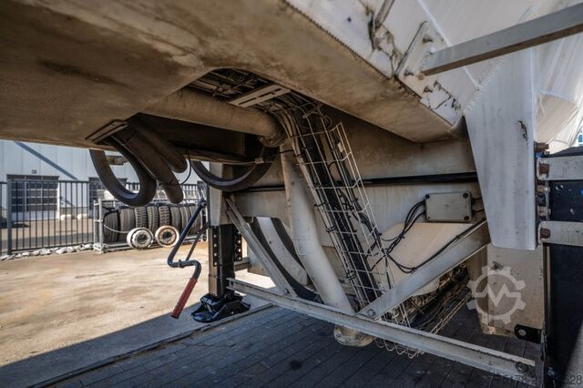 Silo OVA PULVÉ 9 COMP. - 53M3