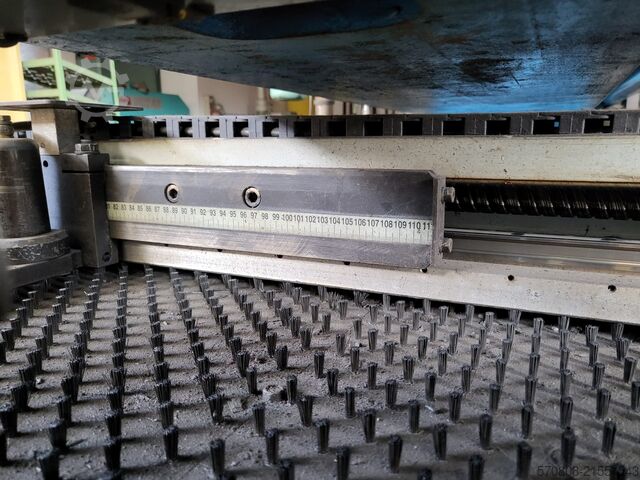 Euromac Cx 1000/30 Stanzmaschine, 30 Tonnen EUROMAC CX 100/30