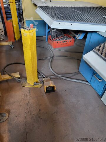 Euromac Cx 1000/30 Stanzmaschine, 30 Tonnen EUROMAC CX 100/30