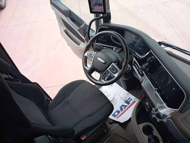 Standard SZM DAF XG+ 530 FT euro 6e FULL PNEUMATICO