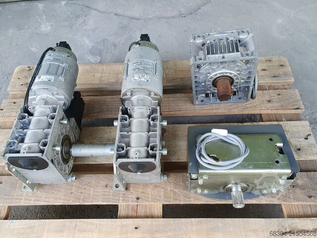 TORANTRIEB / STEUERUNG / GETRIEBE GAROG / ELKA / ELEKTROMATEN TORANTRIEB / STEUERUNG - 11 Stück.