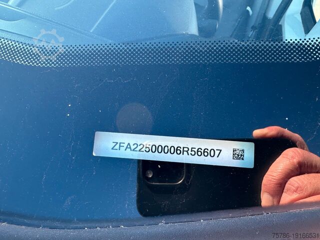 Fourgon tôlé FIAT Fiorino KA/ Heckflügelt/ AC/ Dachträger/