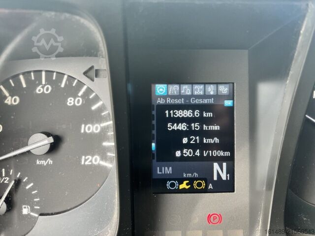 Betonszállító teherautó Daimler-Benz 