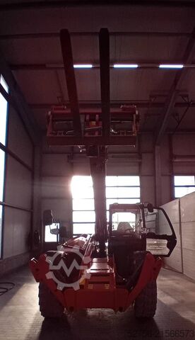 Teleszkópos rakodó JCB 540-140