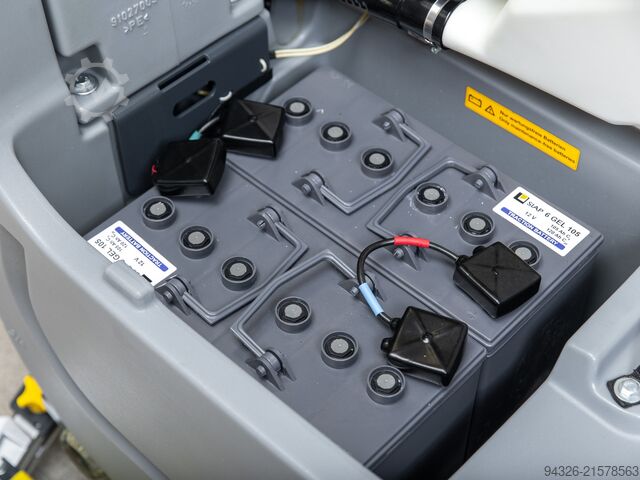 Hako Hakomatic B45 CL H NIEUWE ACCU’S Hako Hakomatic B45 CL H TB510 - 2013y - 1052h