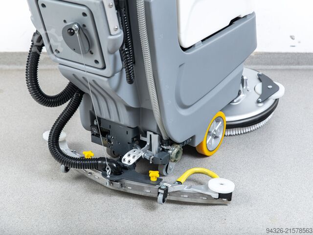 Hako Hakomatic B45 CL H NIEUWE ACCU’S Hako Hakomatic B45 CL H TB510 - 2013y - 1052h