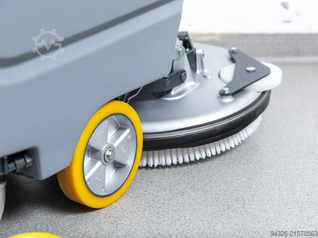 Hako Hakomatic B45 CL H NIEUWE ACCU’S Hako Hakomatic B45 CL H TB510 - 2013y - 1052h