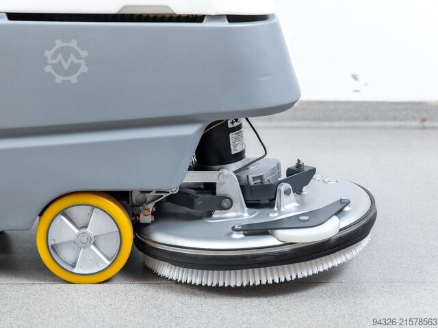 Hako Hakomatic B45 CL H NIEUWE ACCU’S Hako Hakomatic B45 CL H TB510 - 2013y - 1052h