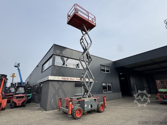 Skyjack SJ 6826RT Schaarhoogwerker 10 M / Scissor / Arbeitsbuhne 2018 4X4 Kubota Diesel SKYJACK SJ 6826RT Schaarhoogwerker 10 M / Scissor / Arbeitsbuhne 2018 4X4 Kubota Diesel