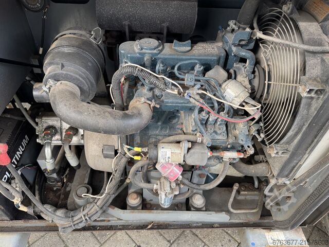 Skyjack SJ 6826RT Schaarhoogwerker 10 M / Scissor / Arbeitsbuhne 2018 4X4 Kubota Diesel SKYJACK SJ 6826RT Schaarhoogwerker 10 M / Scissor / Arbeitsbuhne 2018 4X4 Kubota Diesel