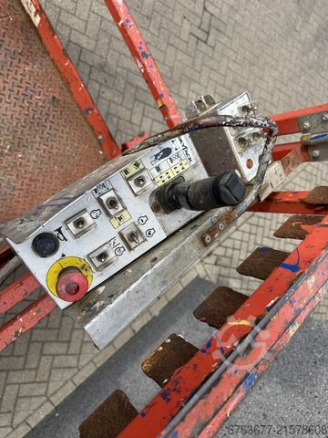 Skyjack SJ 6826RT Schaarhoogwerker 10 M / Scissor / Arbeitsbuhne 2018 4X4 Kubota Diesel SKYJACK SJ 6826RT Schaarhoogwerker 10 M / Scissor / Arbeitsbuhne 2018 4X4 Kubota Diesel