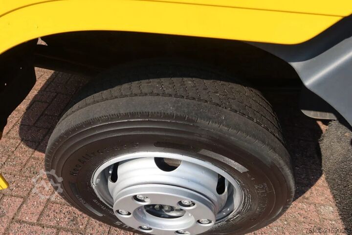 Pojazd do odzyskiwania danych Mercedes-Benz Atego 1221 L Takelwagen 6 persoons