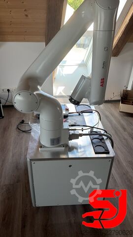 Průmyslový robot ABB CRB 1910