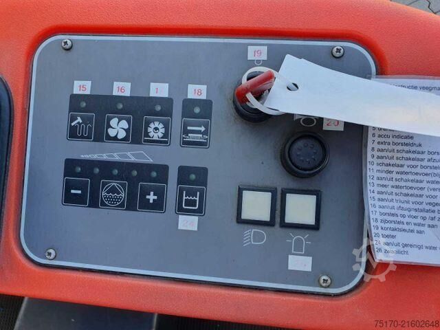 Macchina edile Hako matic B 1100 / nur 704h! / 2006