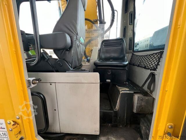 Wheel excavator Liebherr A 900 C ZW Litronic / 19.616 h / 2009