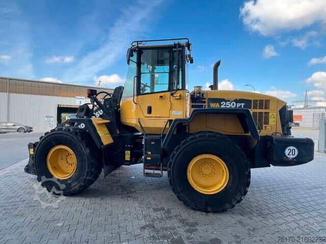 Loader Komatsu WA 250 PT - 5H / 12.390h /