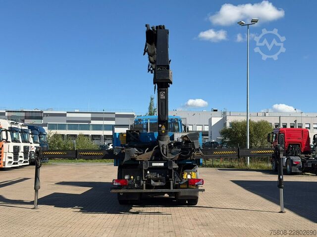 Vrachtauto met open laadbak MAN TGS 28.440 6x6BB HIAB XS244 Funk Container 6,30m