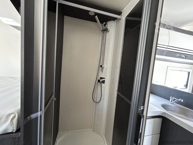 Campingvogn/autocamper Roller Team Kronos 284M del 2025 | Automatico | Posti letto: 5