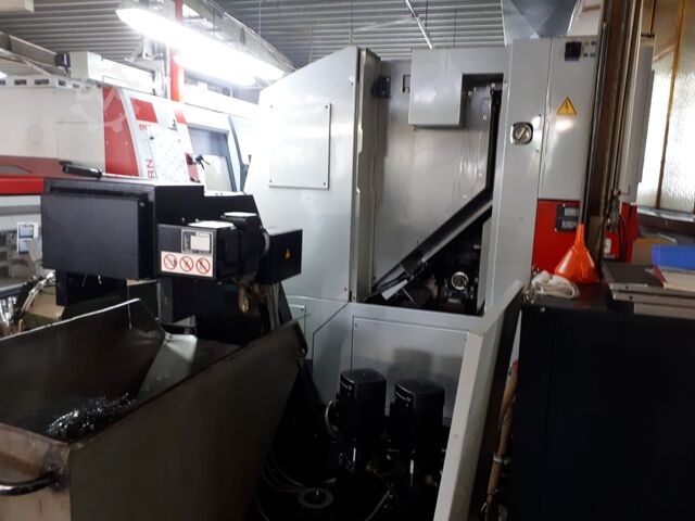 Centro de torneado y fresado CNC EMCO Hyperturn HT 665 MC plus