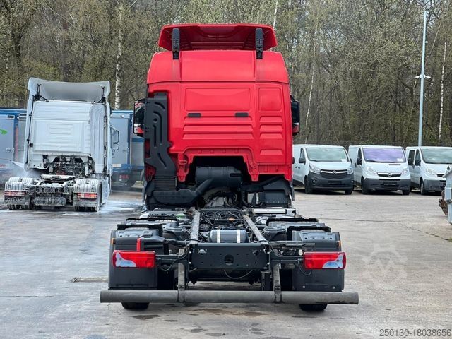 Chasis de camión MAN TGX 24.400 6x2 Euro 6 Fahrgestell