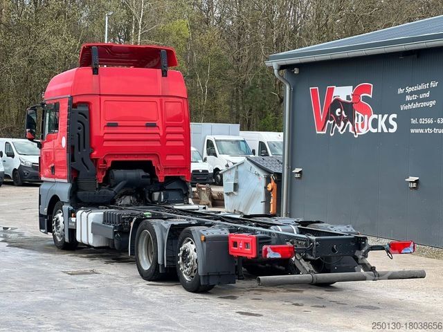 Chasis de camión MAN TGX 24.400 6x2 Euro 6 Fahrgestell