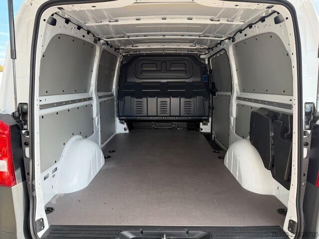 Karavan sa visokim krovom Mercedes-Benz Vito 116 CDI 9G Extral Klima Kamera AHK2,5to