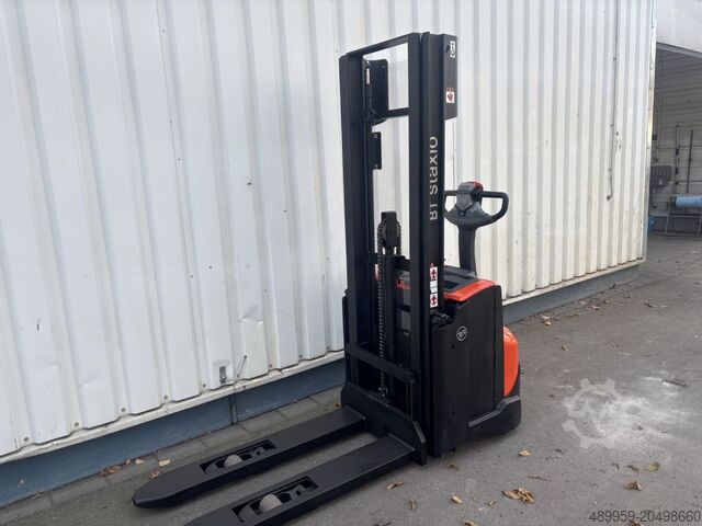 High Lift stacker BT SWE120L