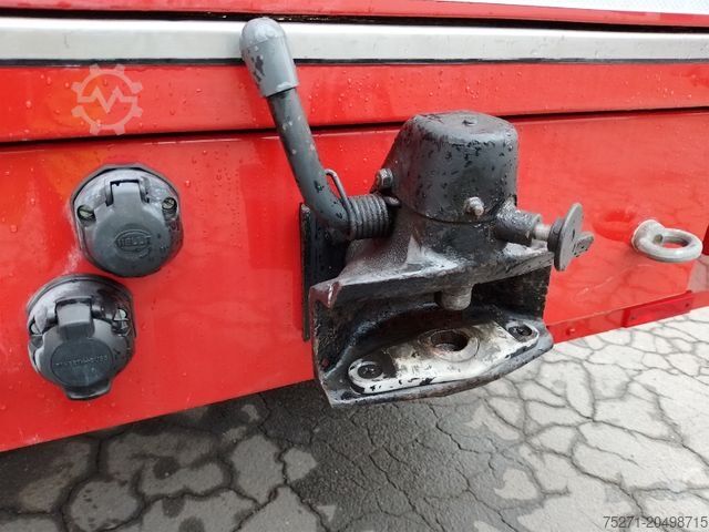 Customized van UNIMOG 1300 L DoKa ex Feuerwehr