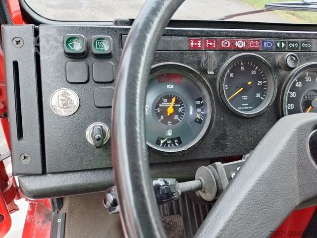 Customized van UNIMOG 1300 L DoKa ex Feuerwehr
