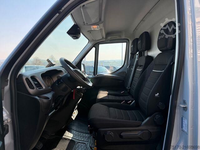 Carrinha de tejadilho alto Iveco Daily 50C18 3.0L *L4*H3*Automatik*LED*AHK*