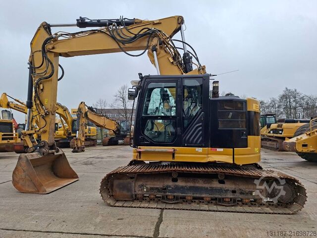 Escavadora de rastos CAT 325 FL CR (With Trimble 3D GPS)