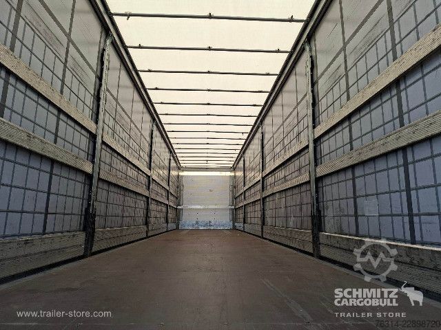 Semi-reboque aberto com lona Schmitz Cargobull Curtainsider Standard