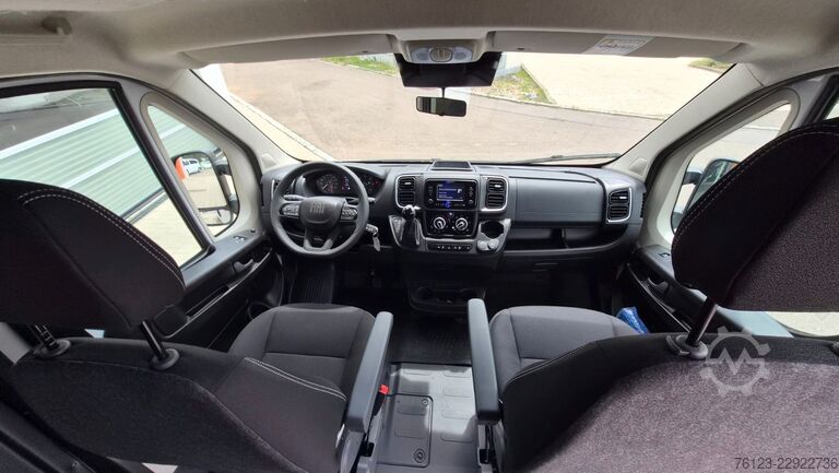 Microbuz FIAT Fiat Ducato 9 Sitzer Systemboden Rolli Stock