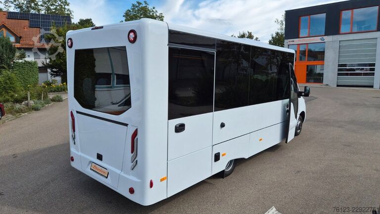 Minibus MERCEDES-BENZ 30 Sitzer Schul- Transferbus 519 Lagerfahrzeug