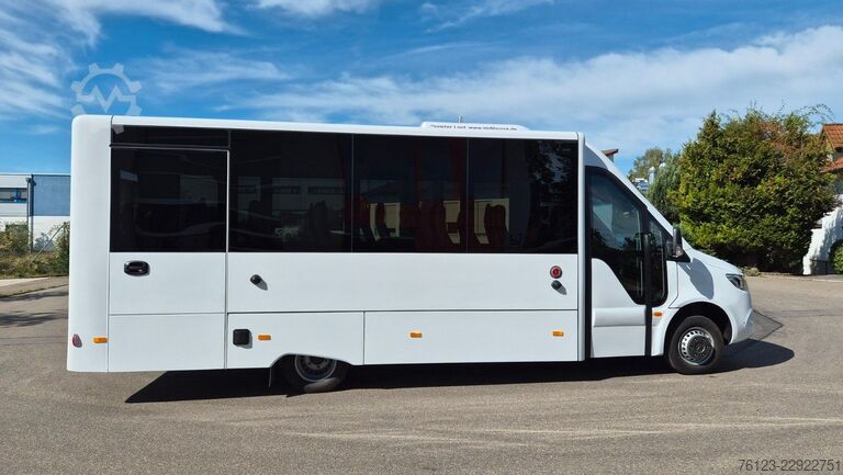 Minibus MERCEDES-BENZ 30 Sitzer Schul- Transferbus 519 Lagerfahrzeug