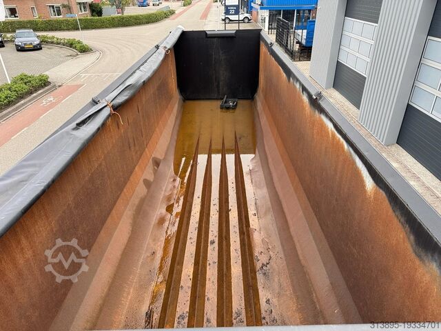 Kipper Minerva Pellicano 35 m3 / 47.000 Kg