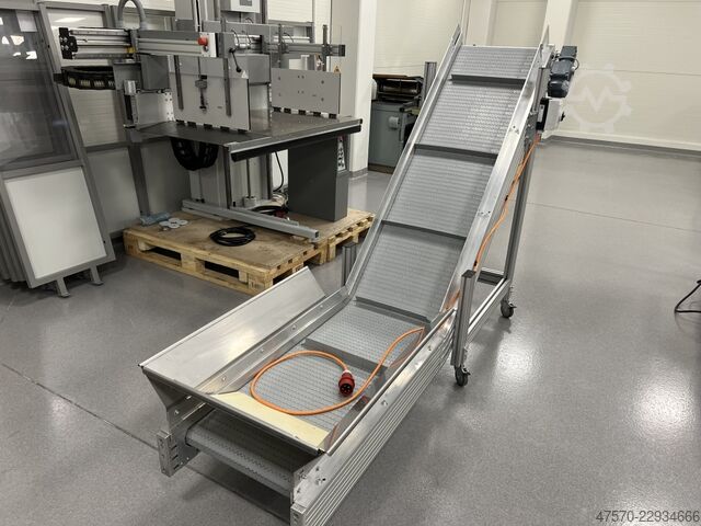 Κοπτικό μηχάνημα (die cutter) Conveyor belt for waste removal from guillotine, three-knife trimmer