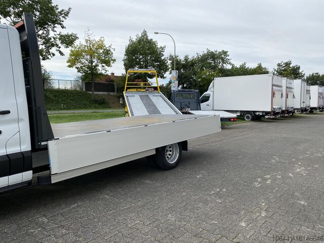 Platform vrachtwagen FORD Transit Pritsche / Zwillingsbereifung