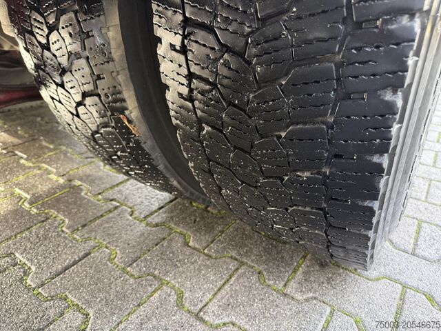 Camion cu platformă Volvo FM330 Kran Effer 165 bis 20 Meter