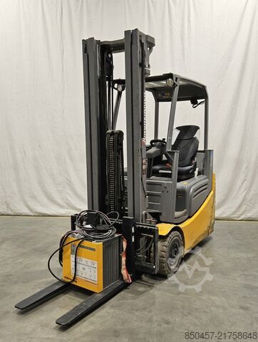 Elektromos – 3 kerék Jungheinrich EFG 213 Li-Ion/ Drive-In/ 5m/ 5936h/ 4v