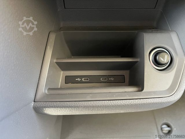 Box van VOLKSWAGEN CRAFTER 2.0TDI XXXL KOFFER RAMPE KAMERA 177 PS