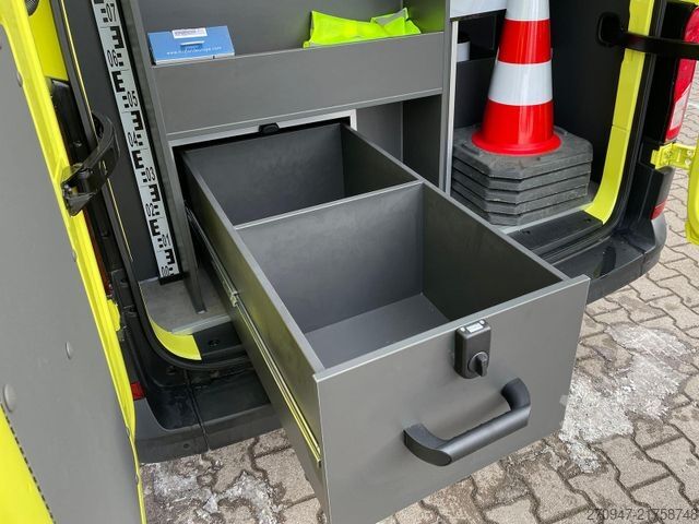 Bestelwagen MAN TGE 3.180 L3H2 BF4 BEGLEITFAHRZEUG STANDH ACC