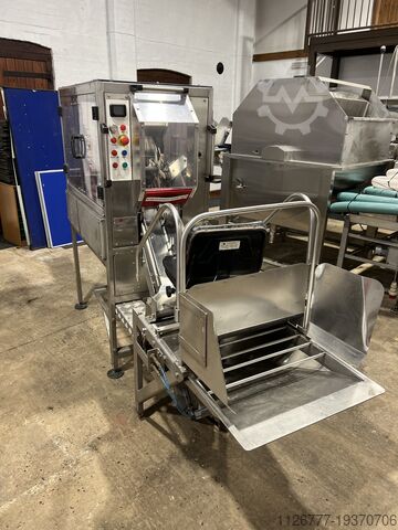 Boven en staart M&P Radish top and tailer