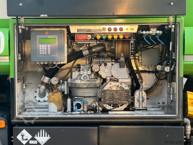 Tankwagen MAN TGS 26.400 *ESTERER 3-KAMMER * OBER/UNTER * LIFT