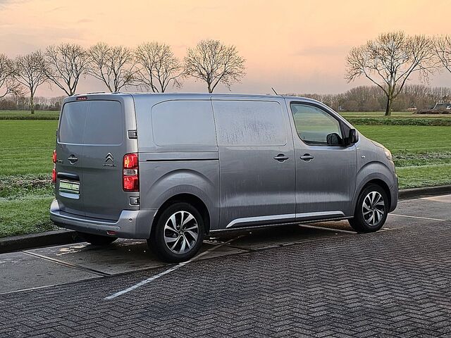 Camioneta familiar de techo alto CITROEN E-JUMPY 75kWh L2 3-Zits ECC!