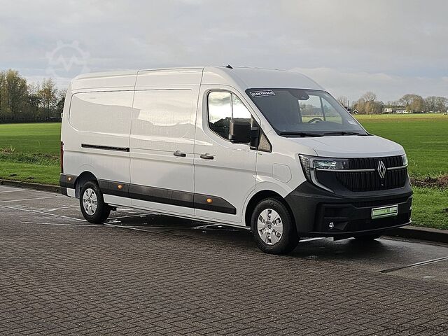 Camioneta familiar de techo alto RENAULT MASTER L3H2 404Km WLTP Navi