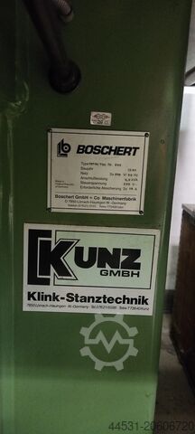 Stanznibbelmaschine Stanznibbelmaschine KST 40 / 750