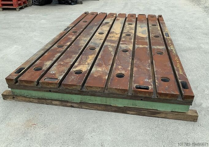 Gusseisenbett Taque fonte rainurée - Floor Plate 3300 x 2000 x 240 mm - No 3