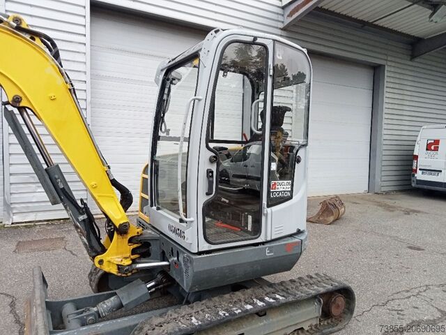 Minikoparka < 7t Wacker Neuson EZ38