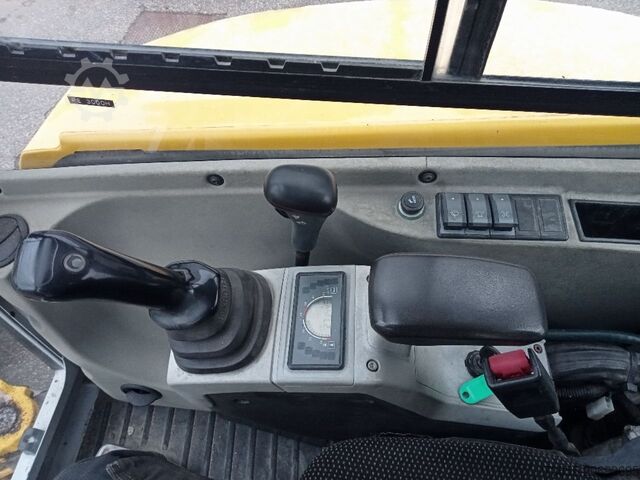 Minikoparka < 7t Wacker Neuson EZ38